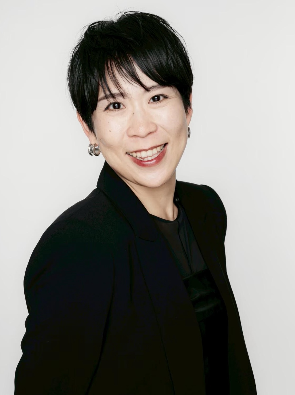 粟野千里